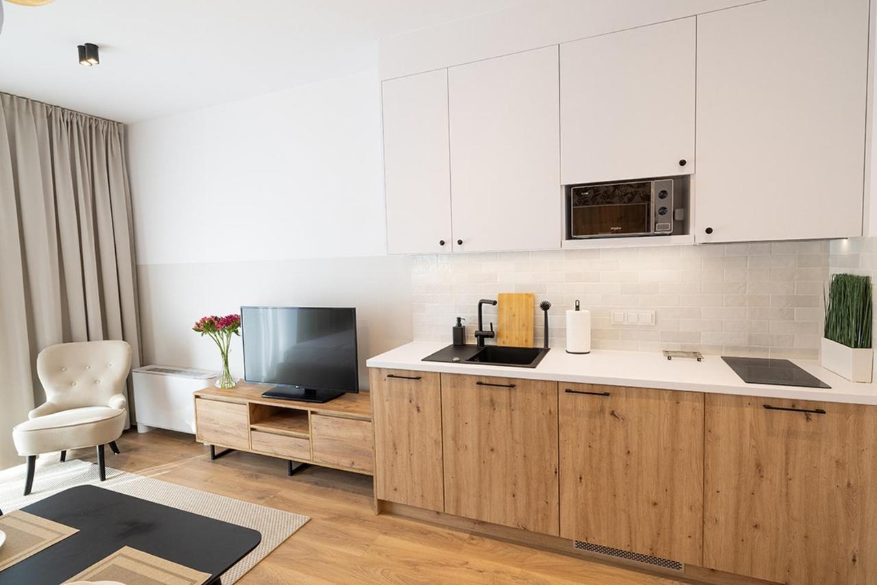 B85 Suites Varsovie Extérieur photo