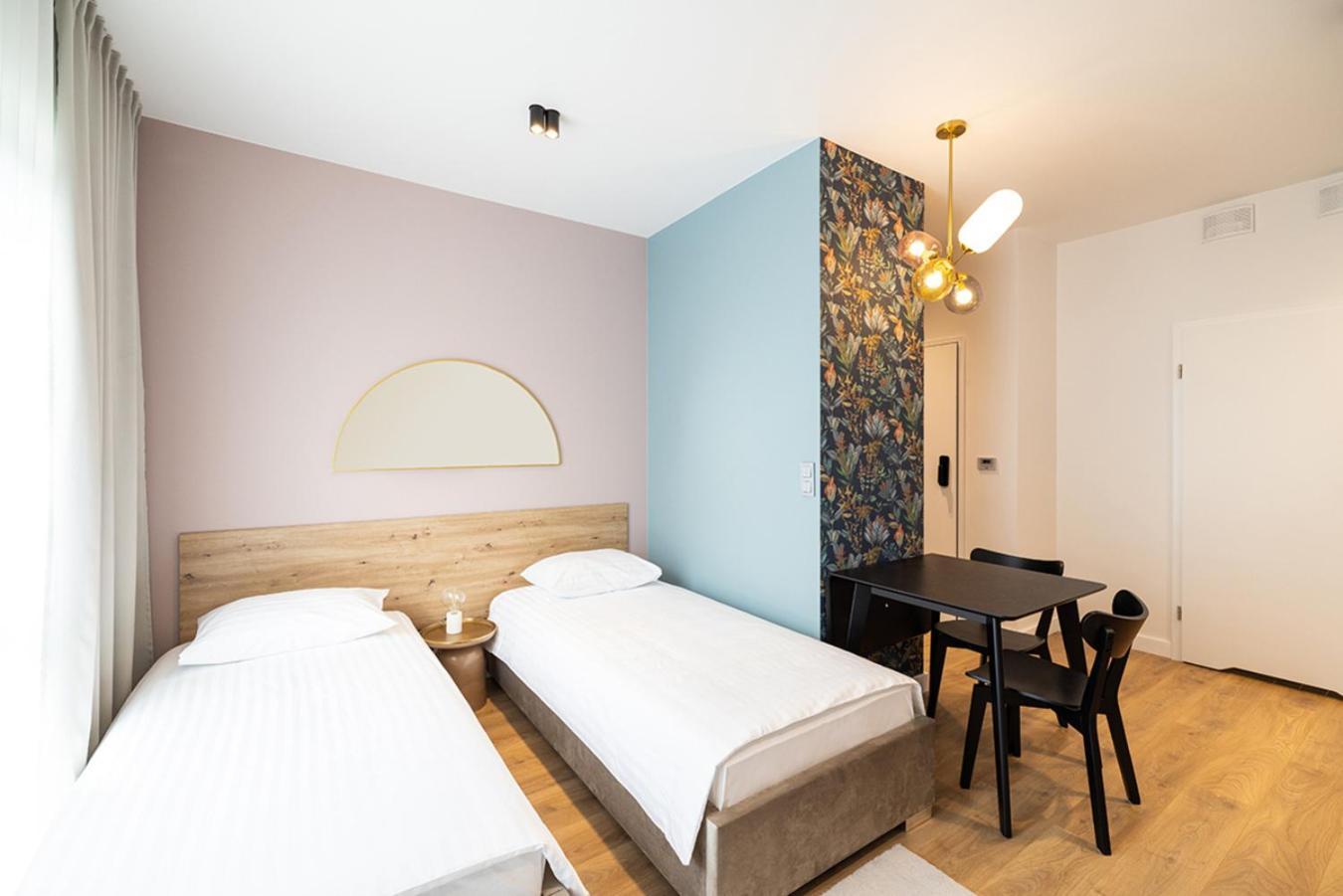 B85 Suites Varsovie Extérieur photo