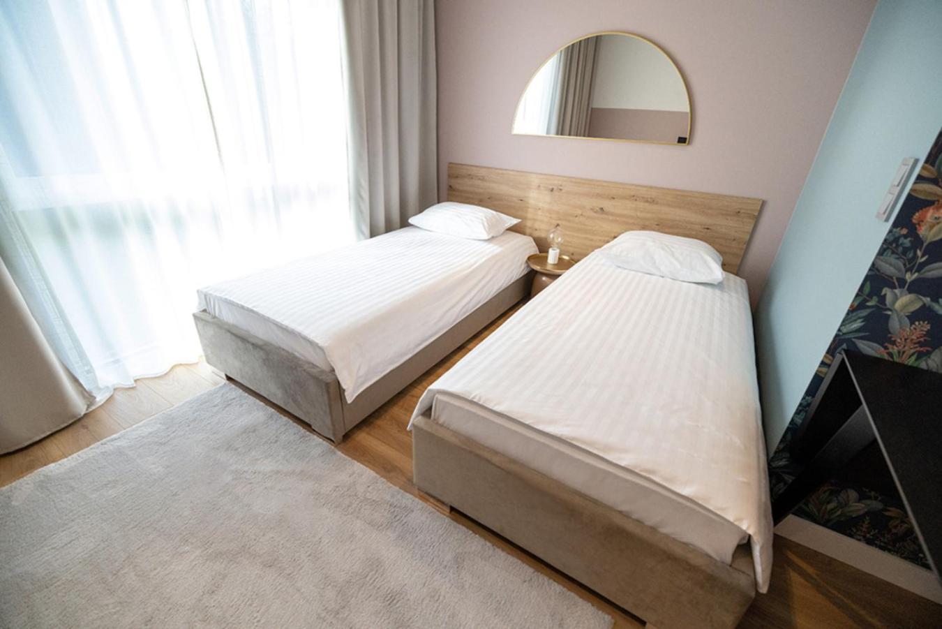 B85 Suites Varsovie Extérieur photo
